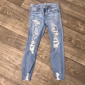 American Eagle Light Wash Ripped Jean